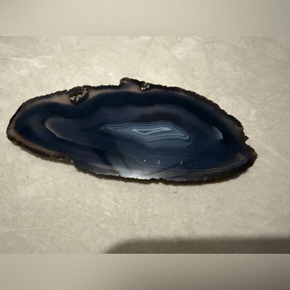 Polished Black Agate Slice – Natural Stone for Display or Crafts - Picture 4 of 16
